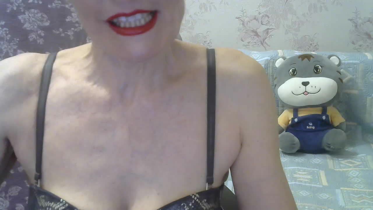 Red-Rose-777 Adult Chat August 22, 2025