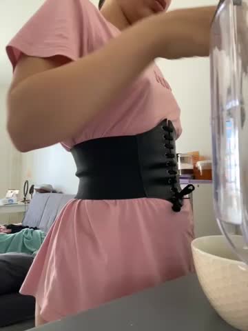 girlsz_ Adult Chat August 22, 2025