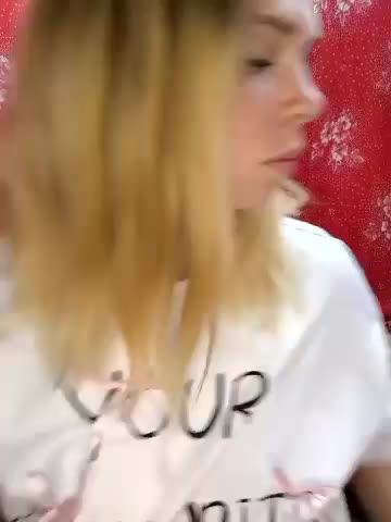 Zuli_Kiska Adult Chat August 22, 2025