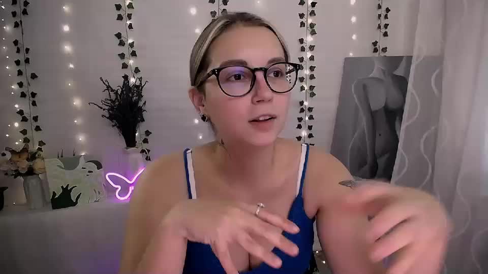 yours_piece_of_happiness_ Adult Chat August 22, 2025