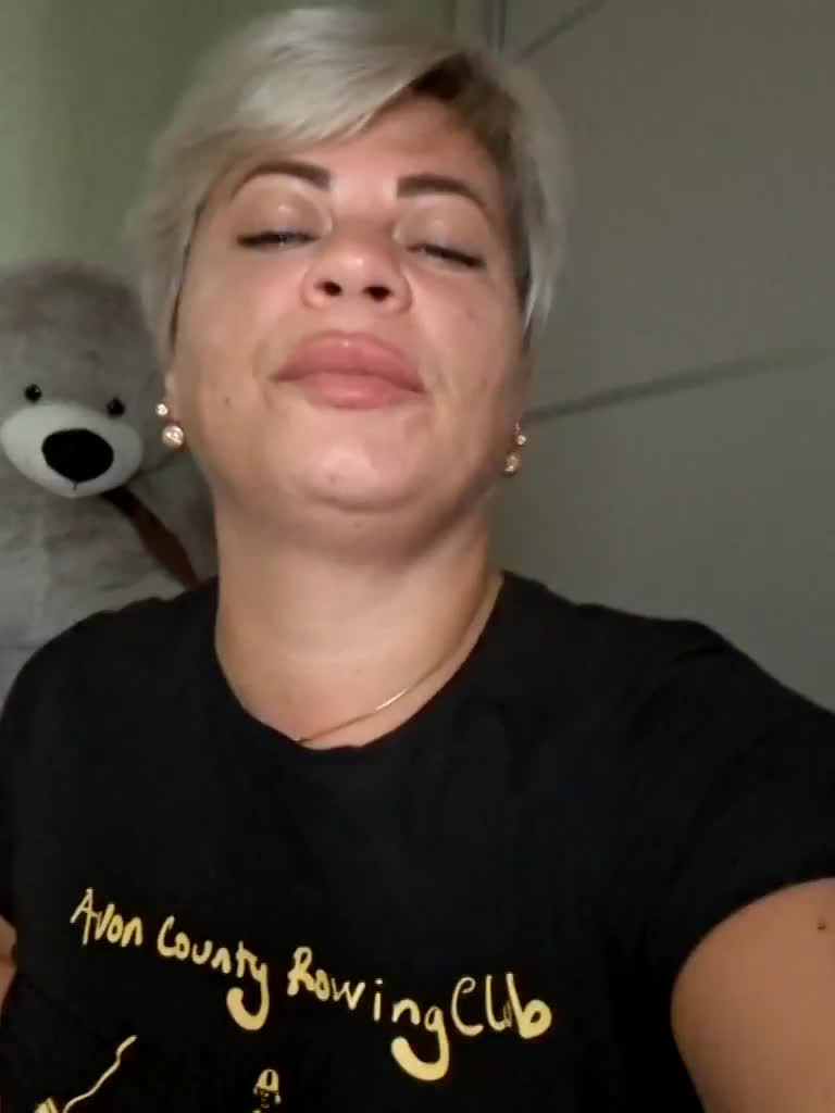 murr-kitty Adult Chat August 22, 2025