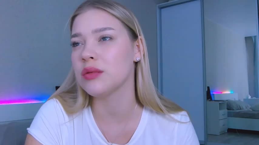 DIANAxxxDIAMOND Adult Chat August 22, 2025