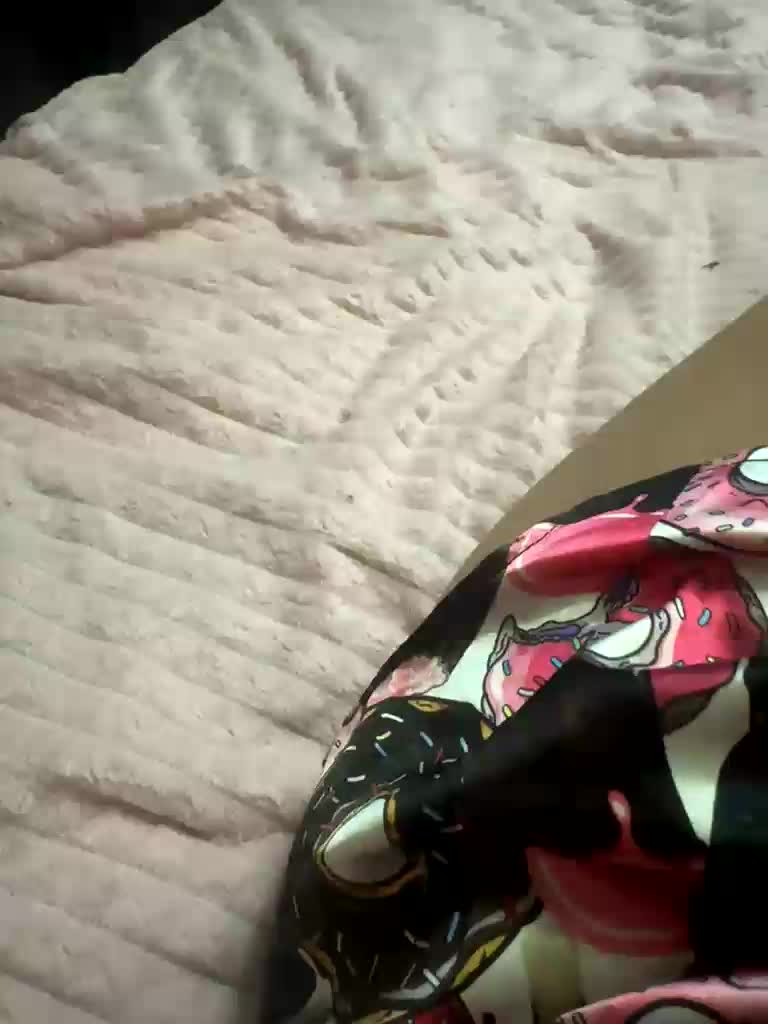 EsCe13 Adult Chat August 22, 2025