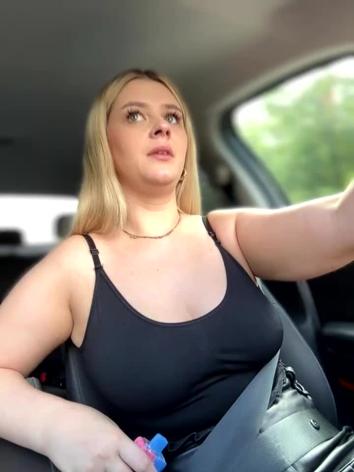 Love_Bri Adult Chat August 22, 2025