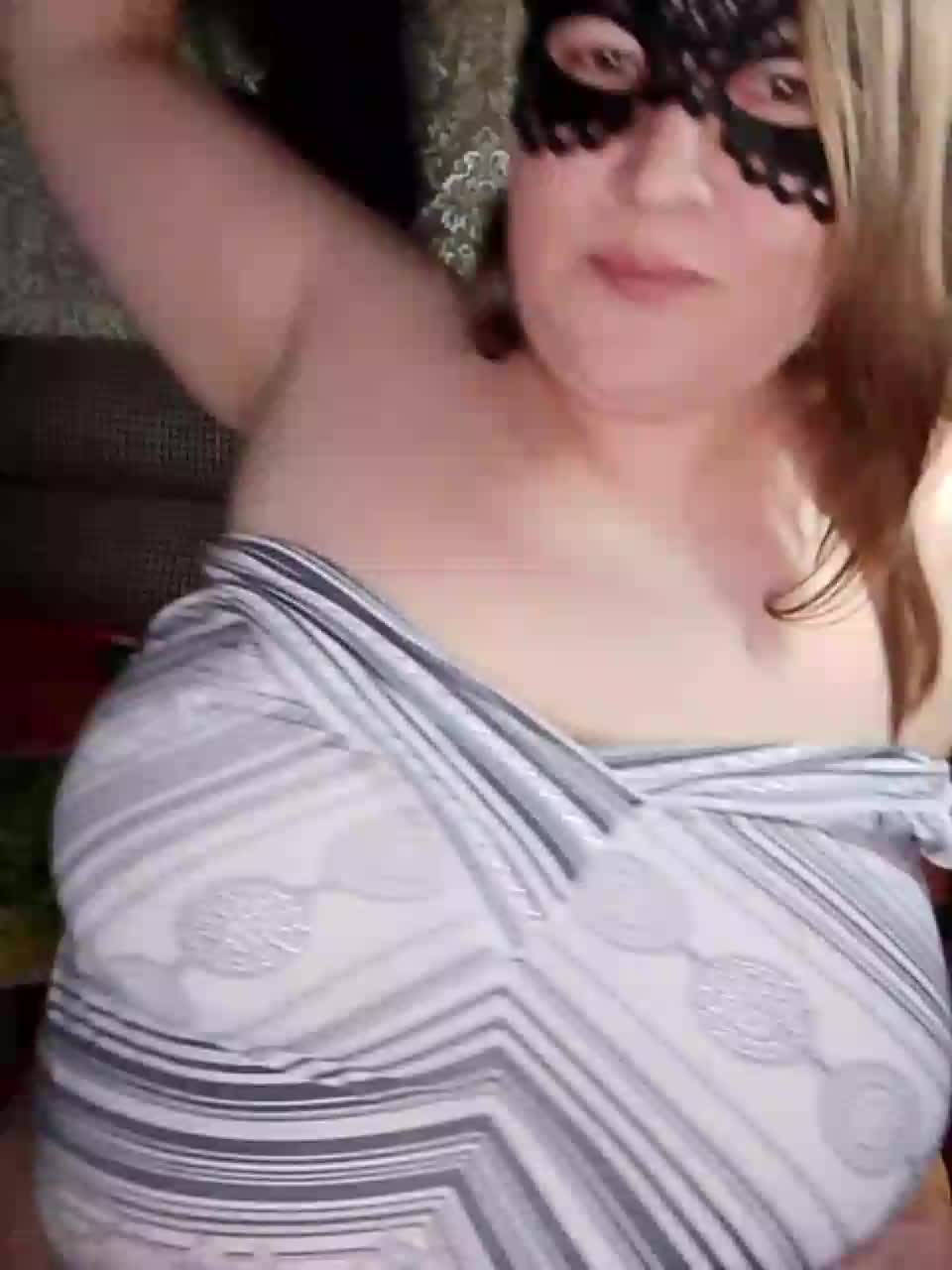 Nastasi_sensual Adult Chat August 22, 2025