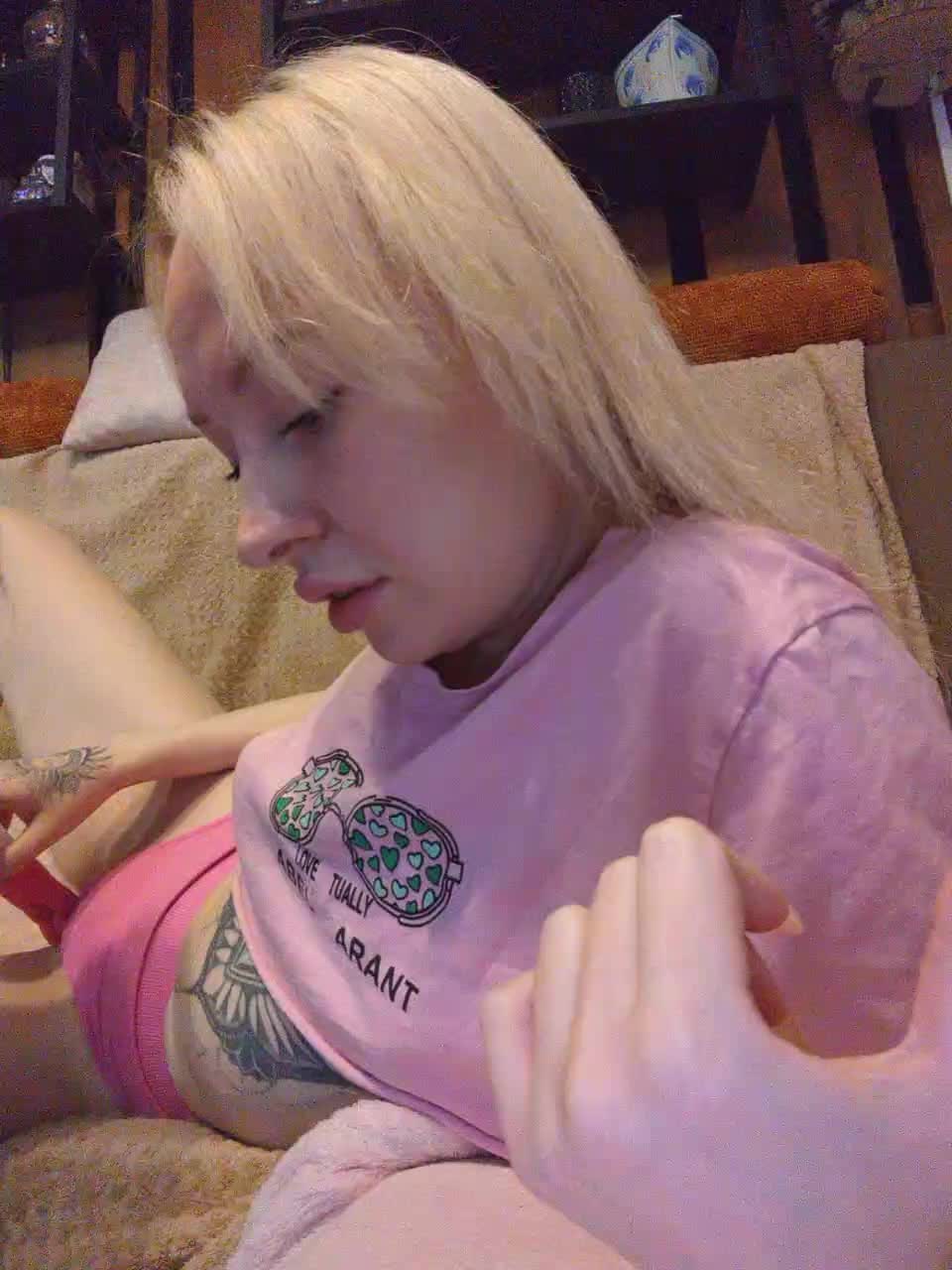 Bobby-MiMi Adult Chat August 22, 2025