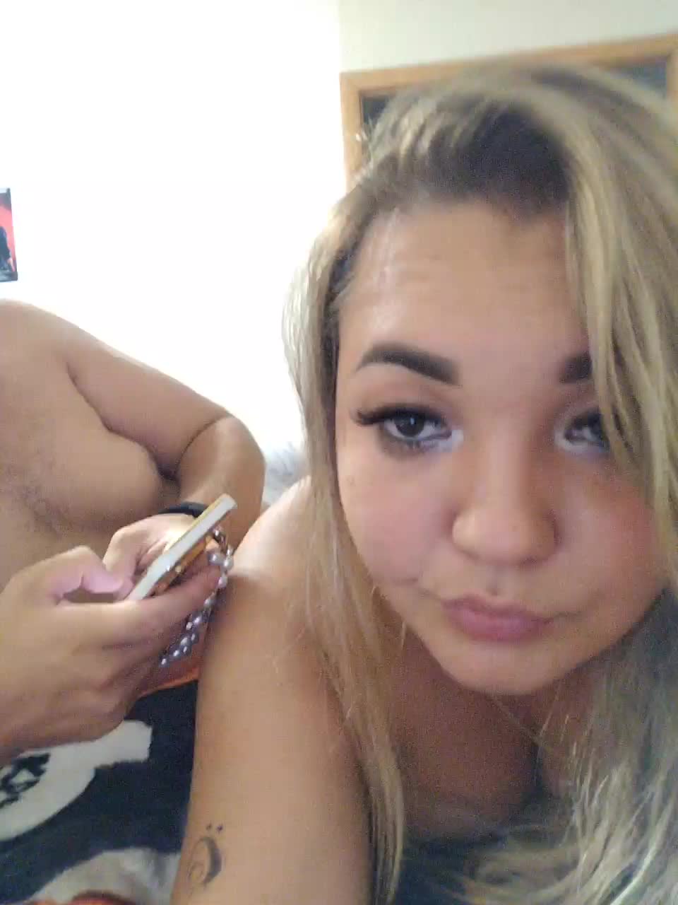 -B-a-D-G-1-r-L Adult Chat August 22, 2025