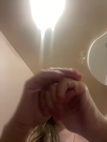 Flossy_Vettie Adult Chat August 22, 2025