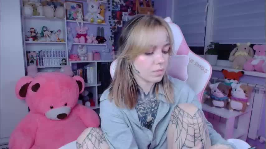 katrinwaifu Adult Chat August 22, 2025