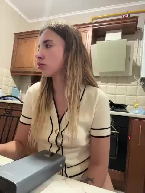 alizii Adult Chat August 22, 2025