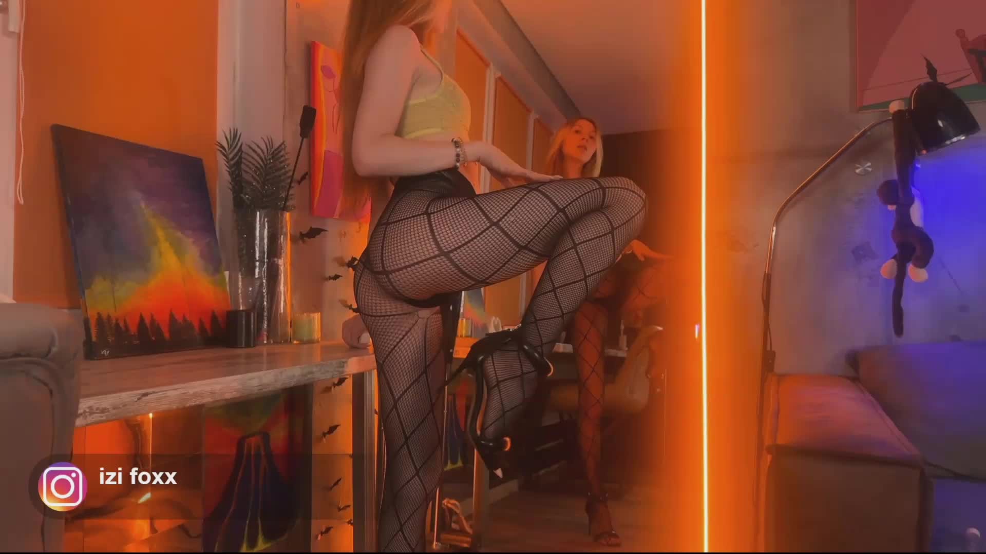 Na-izi Adult Chat August 22, 2025