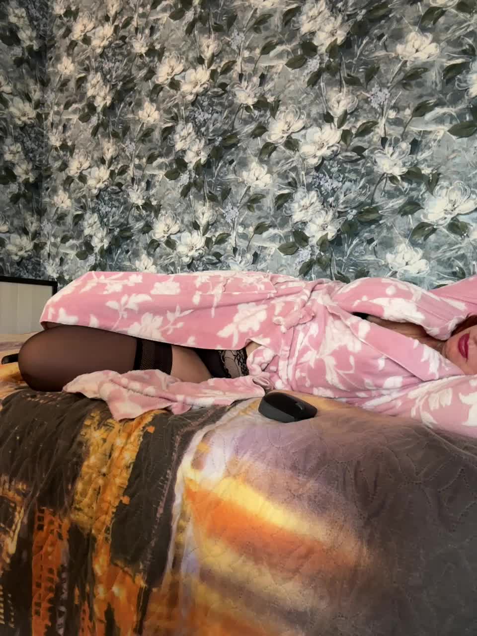 Pink-Lips Adult Chat August 22, 2025