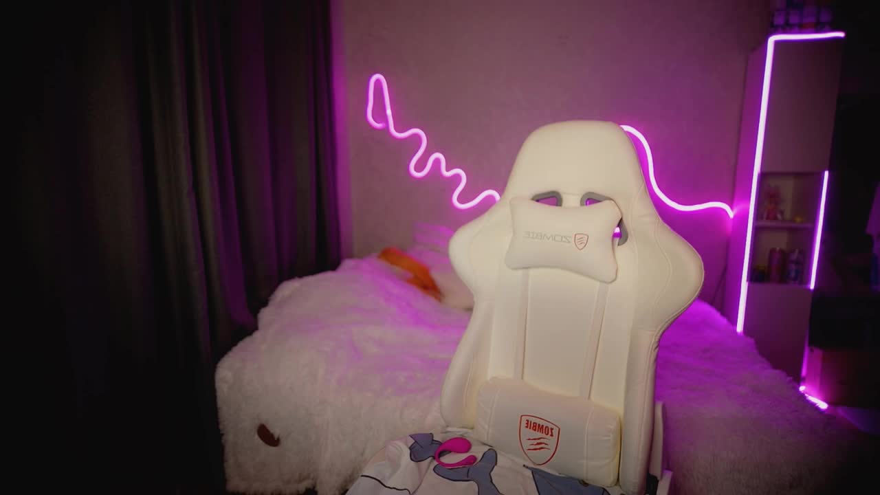 tezes Adult Chat August 22, 2025