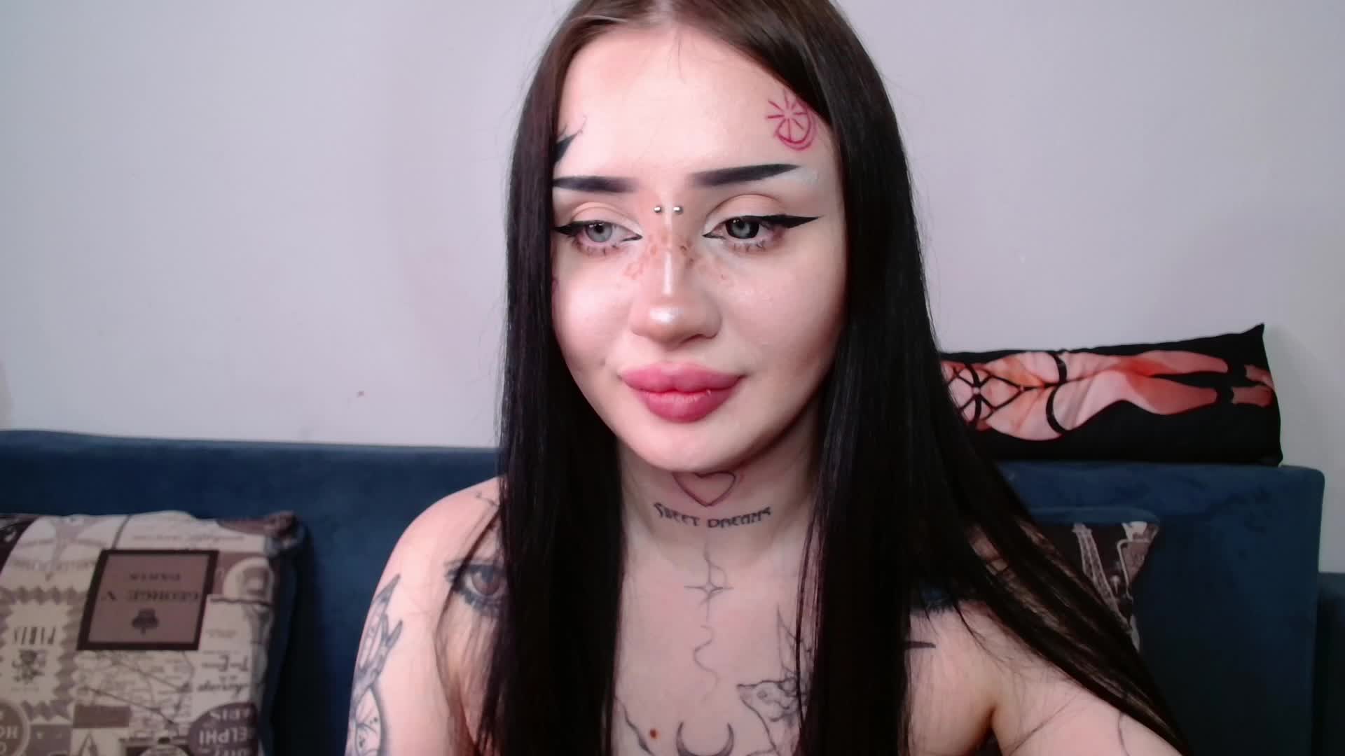 lisa-tatt Adult Chat August 22, 2025