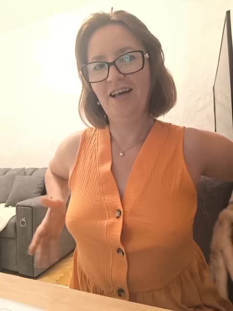 ARINA-XXX Adult Chat August 22, 2025