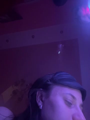 Flossy_Vettie Adult Chat August 22, 2025