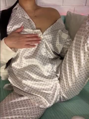 -_Kybi_- Adult Chat August 22, 2025