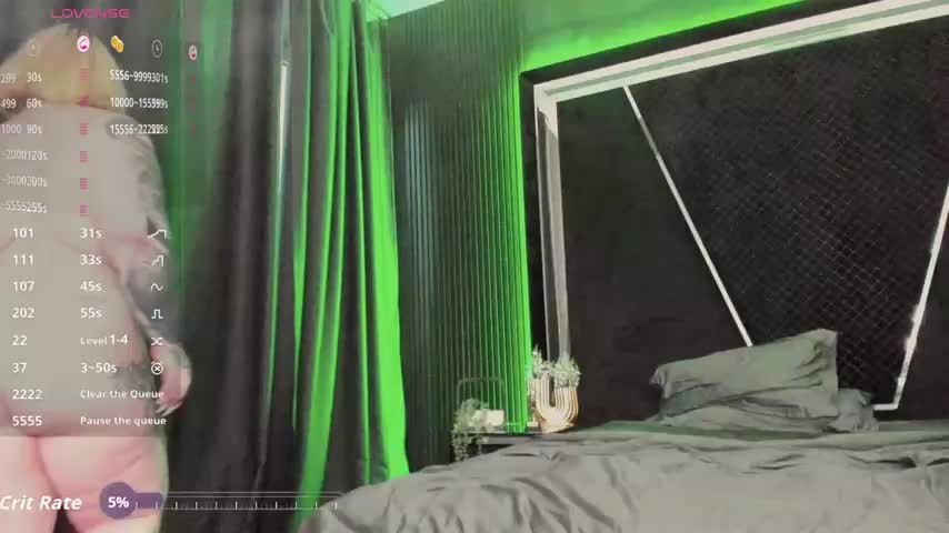 ZaraReignn Adult Chat August 22, 2025