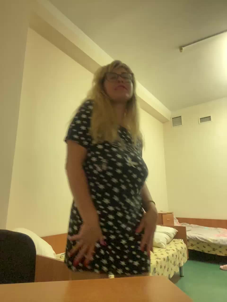 Elegant00Girl Adult Chat August 22, 2025