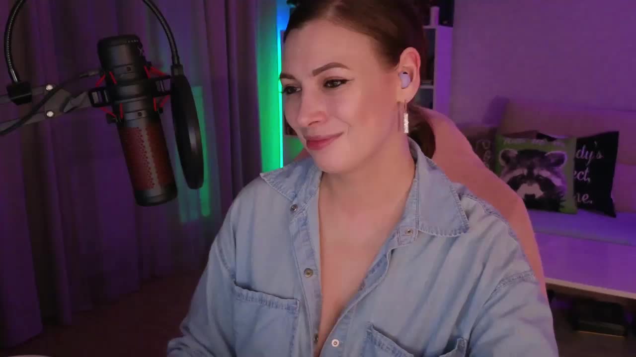 LadyLLS Adult Chat August 22, 2025