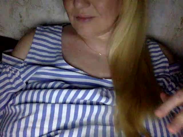 BlondyVio Adult Chat August 22, 2025