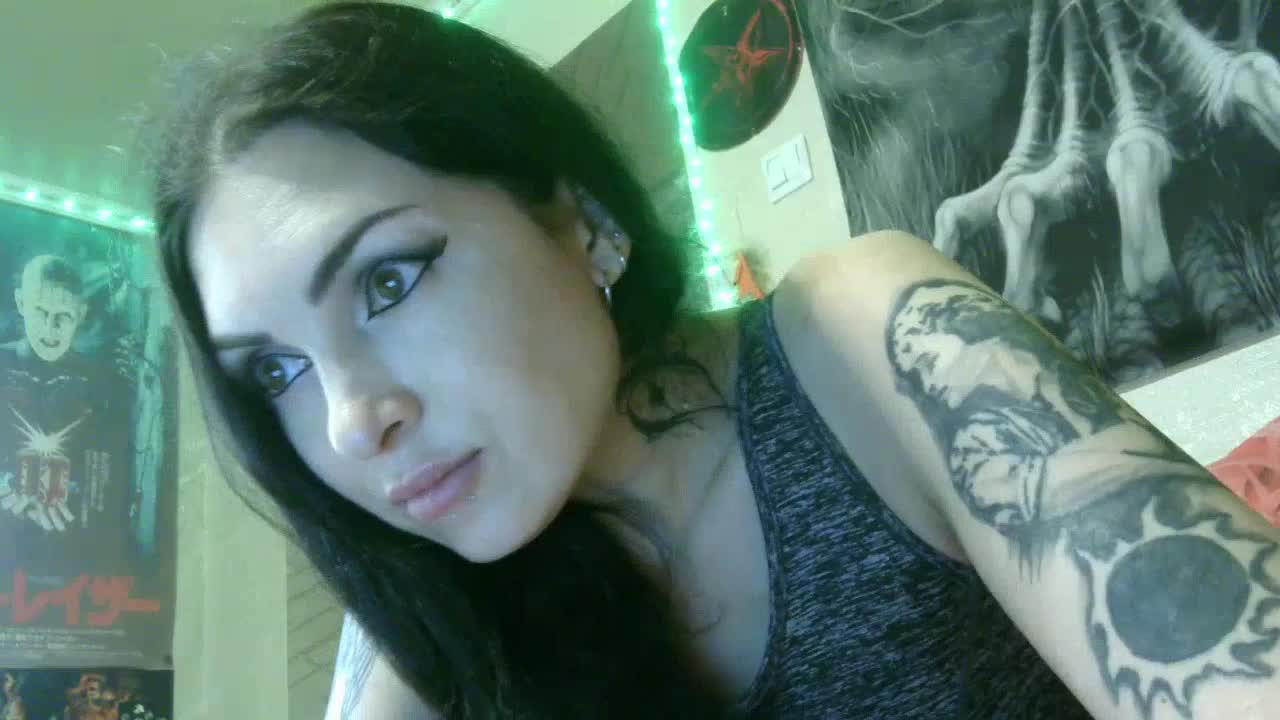 TvarRoxy Adult Chat August 22, 2025