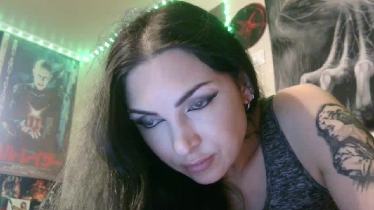 TvarRoxy Adult Chat August 22, 2025