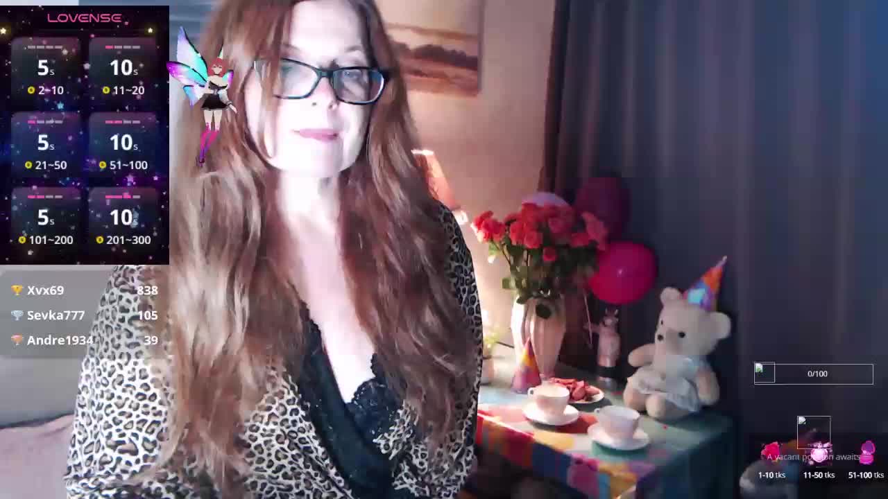 HelenBerg Adult Chat August 22, 2025