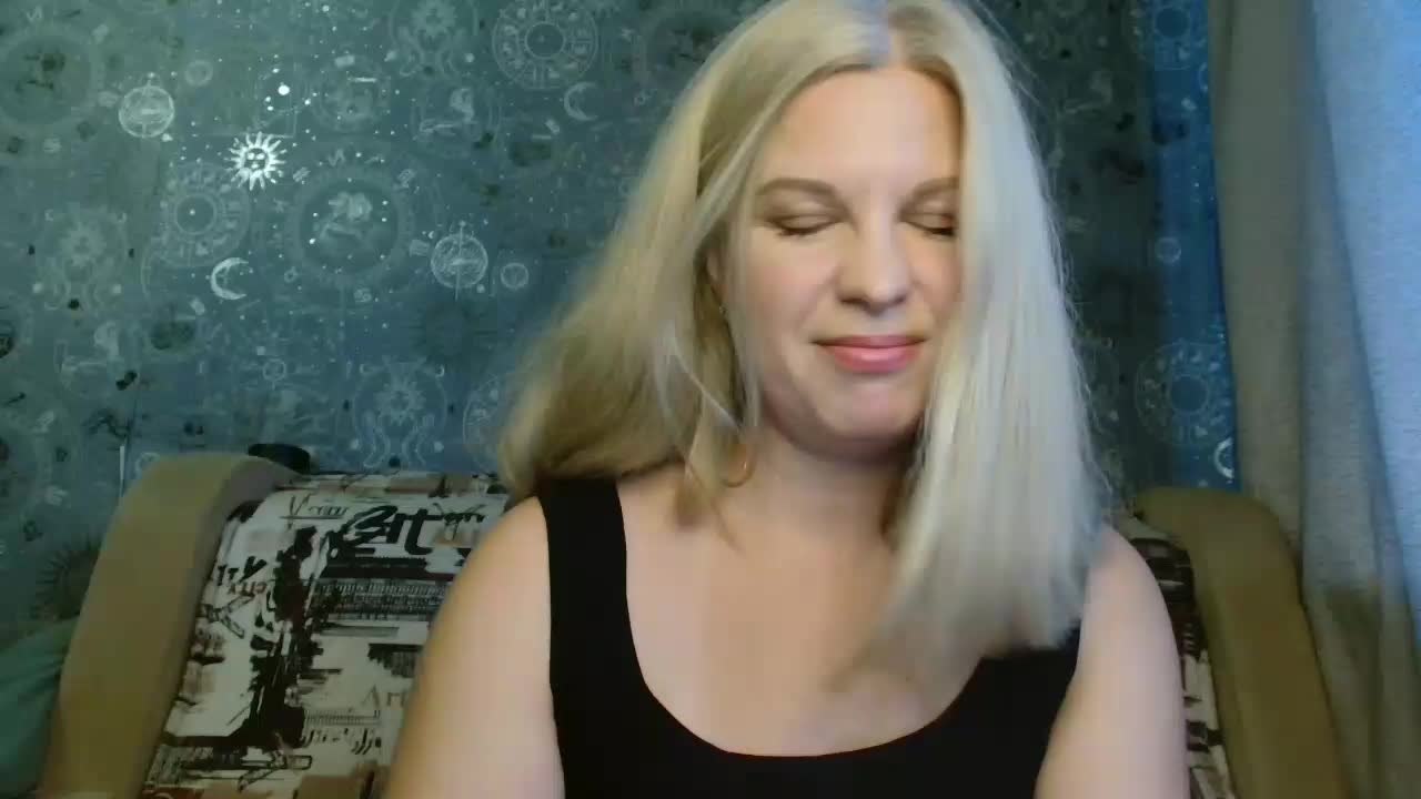 BlondeFox Adult Chat August 22, 2025