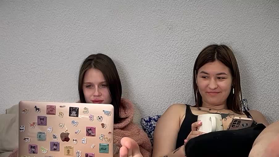 ZoyaVikki Adult Chat August 22, 2025