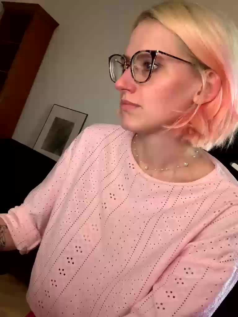 Sexy-Sweets Adult Chat August 22, 2025