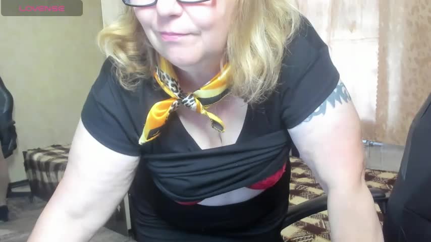 Frau_Marta Adult Chat August 22, 2025