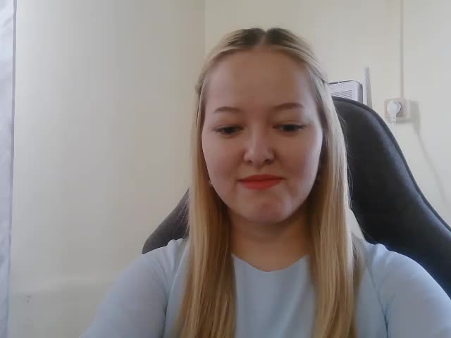 -Sweet-smile- Adult Chat August 22, 2025