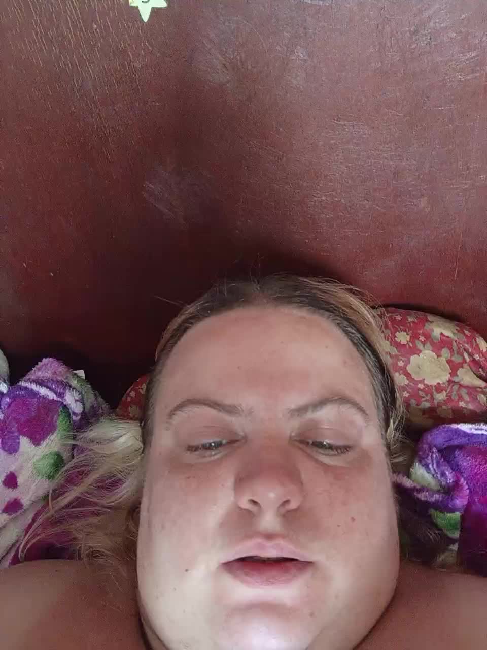 engela-s-1 Adult Chat August 22, 2025