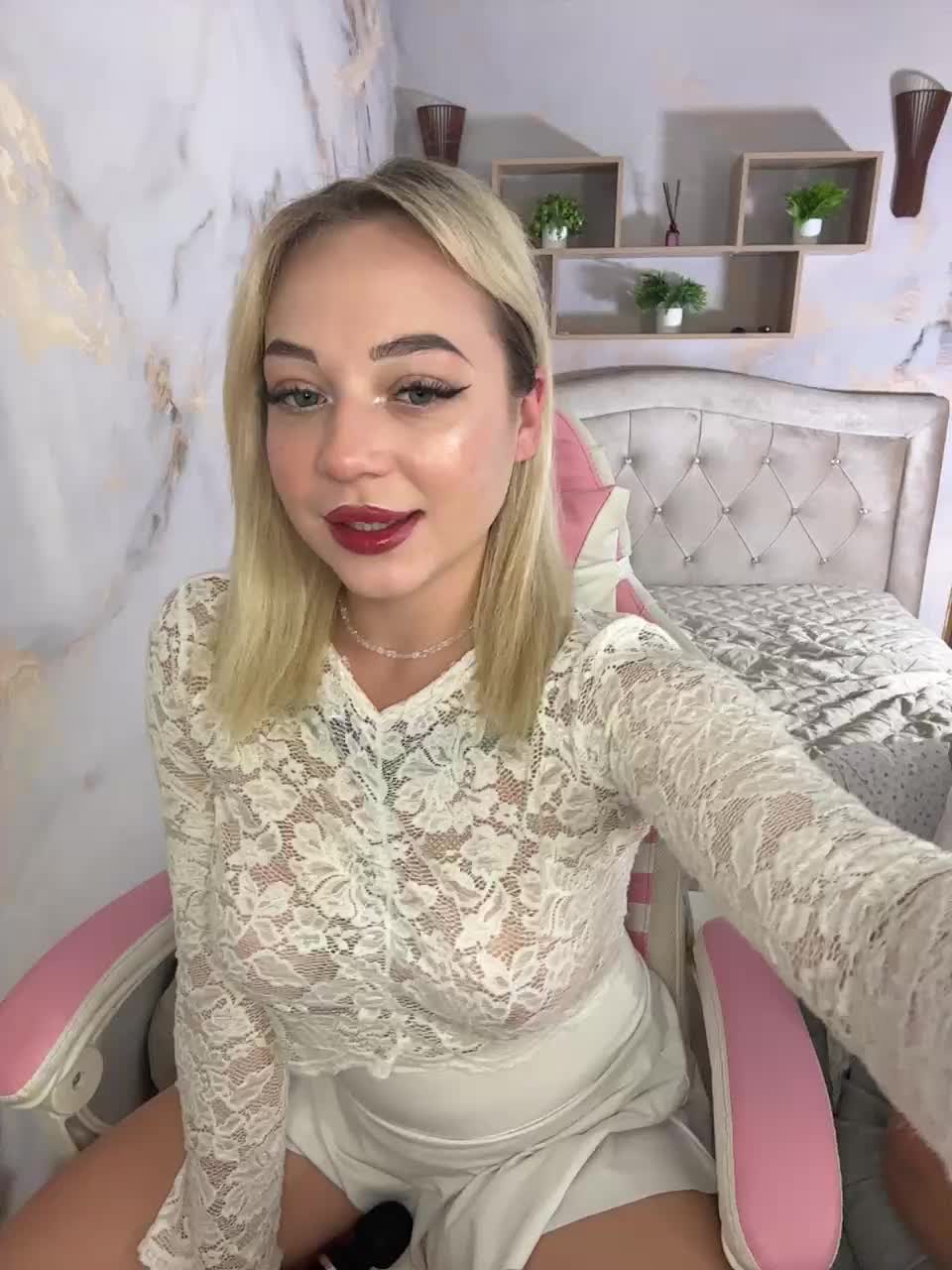 Kristallik-1 Adult Chat August 22, 2025