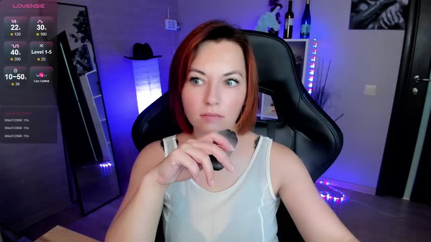 Serena_Woods Adult Chat August 22, 2025