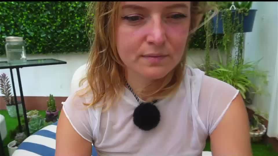 ameliasweety69 Adult Chat August 22, 2025