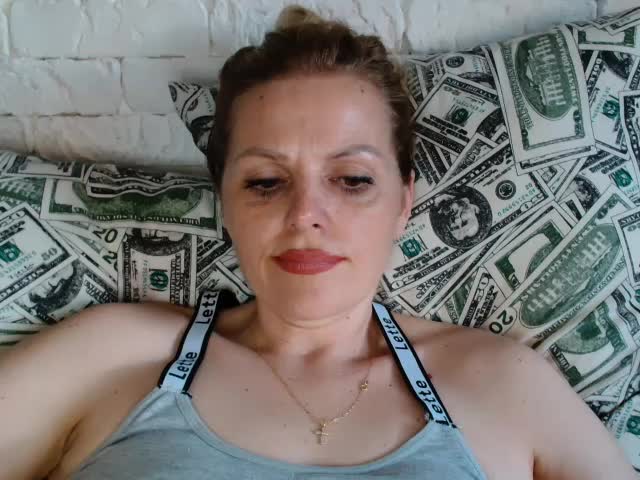 Angel_girllovemy Adult Chat August 22, 2025