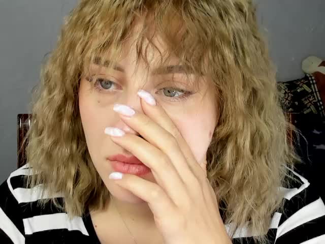 KissyKristy Adult Chat August 22, 2025