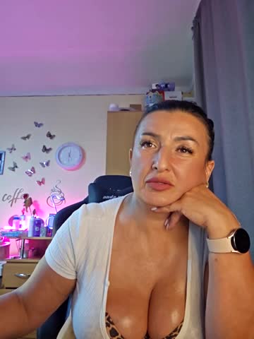 Hotangel75 Adult Chat August 22, 2025