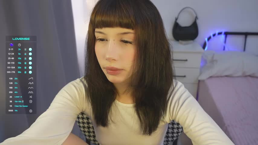 ange1_neon1 Adult Chat August 22, 2025