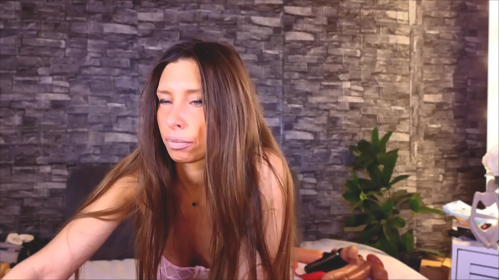 ladyAgata Adult Chat August 23, 2025