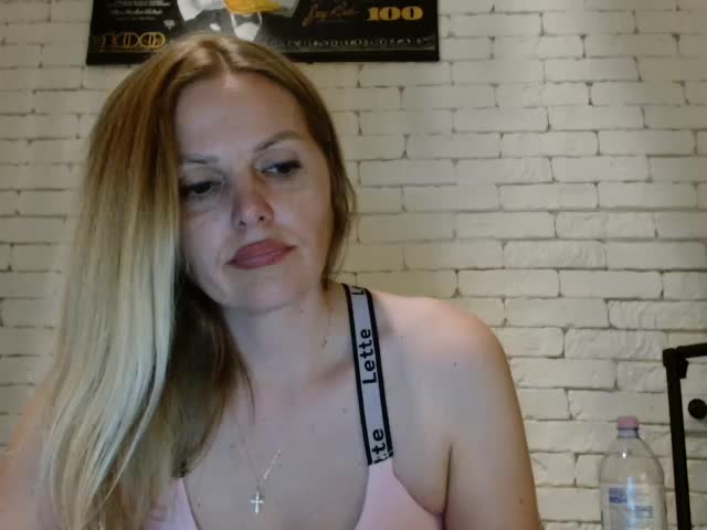 Angel_girllovemy Adult Chat August 23, 2025