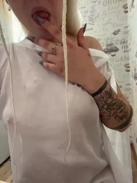 Alena121 Adult Chat August 23, 2025