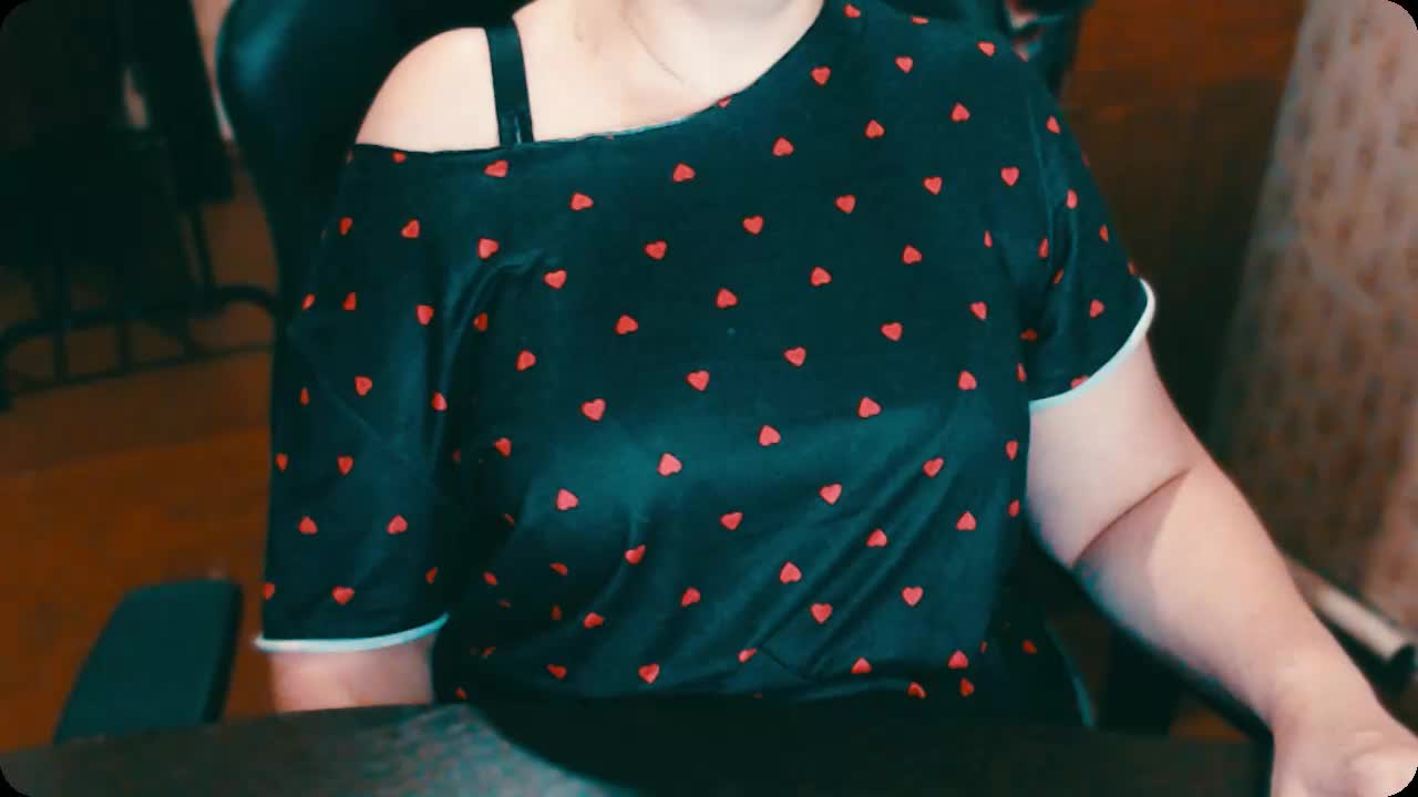 Alisa1917 Adult Chat August 23, 2025