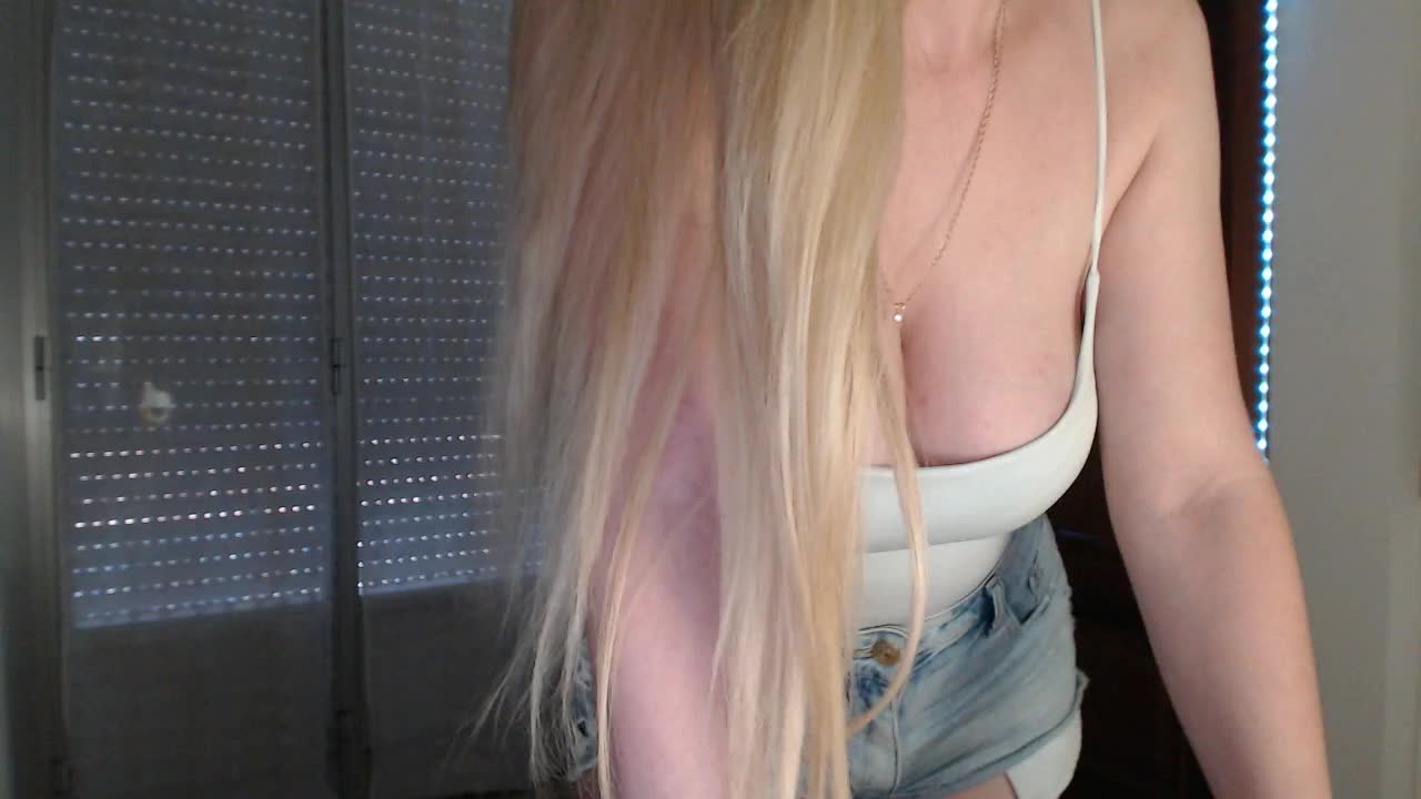 Alina-Lovely Adult Chat August 23, 2025