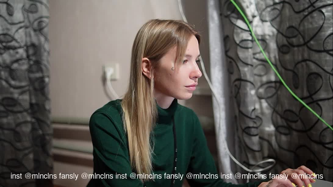 mel-collins Adult Chat August 23, 2025