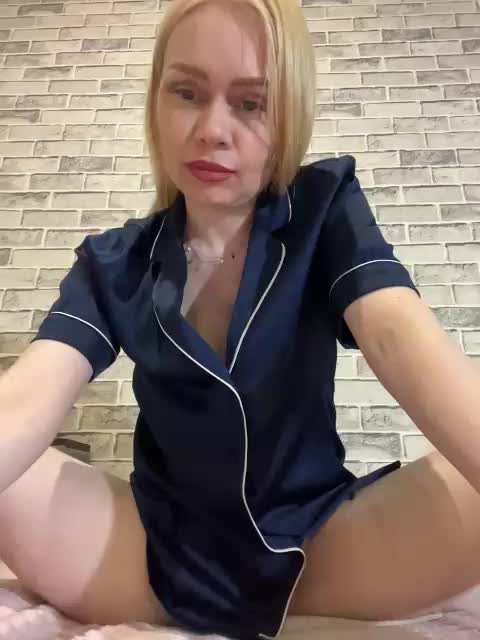 MirandaNow Adult Chat August 23, 2025