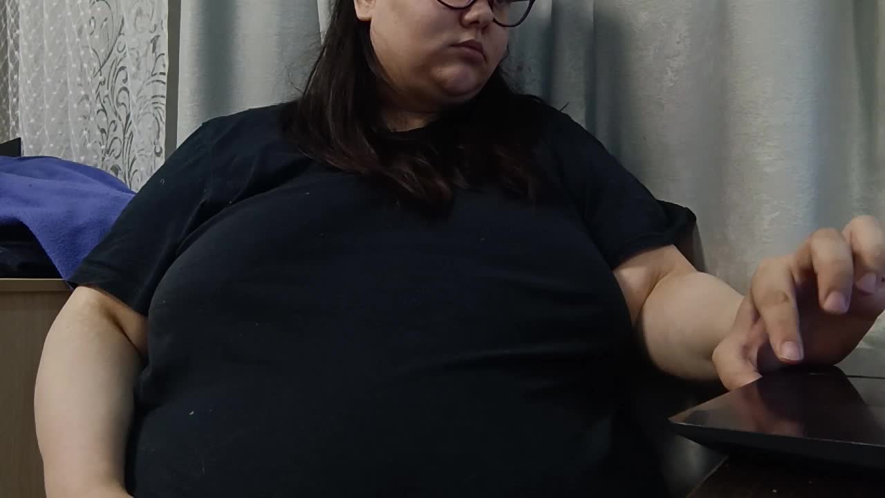 Nency-18 Adult Chat August 23, 2025