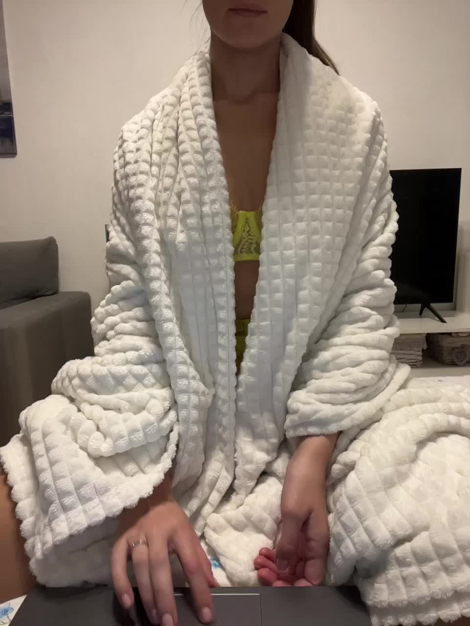 Honey-Girlss Adult Chat August 23, 2025